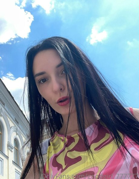 Photo nue de fuite OnlyFans de Angelinacrystal