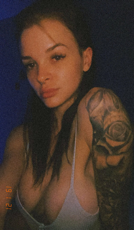 Photo nue de fuite OnlyFans de Agirlnamedjager