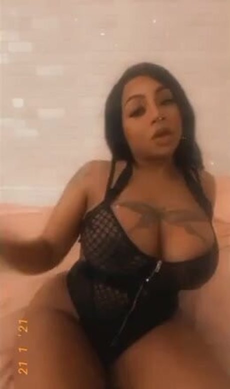 Photo nue de fuite OnlyFans de Sweet Candy