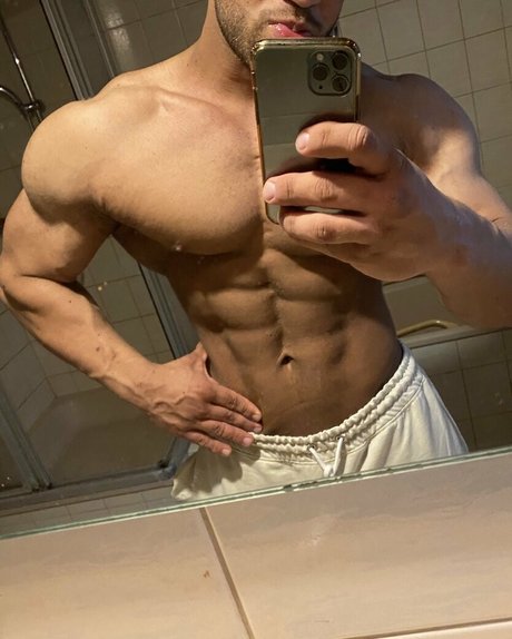 Photo nue de fuite OnlyFans de Flexmusclegod