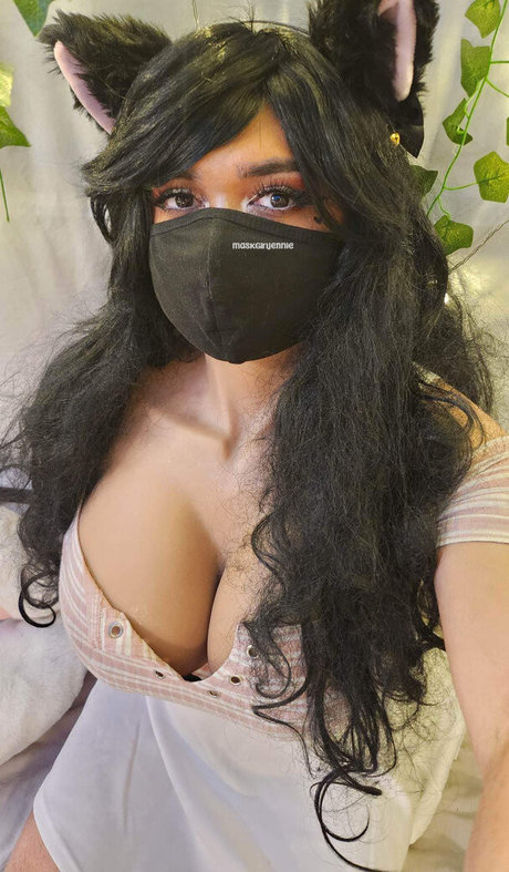 Photo nue de fuite OnlyFans de Maskgirljennie