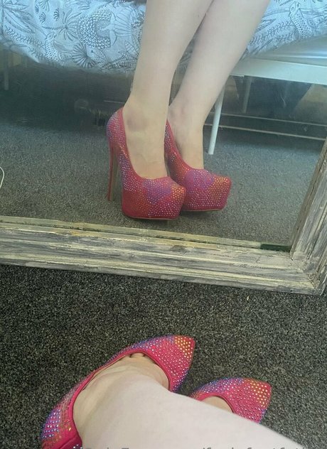 Photo nue de fuite OnlyFans de Foxiefeetfetish