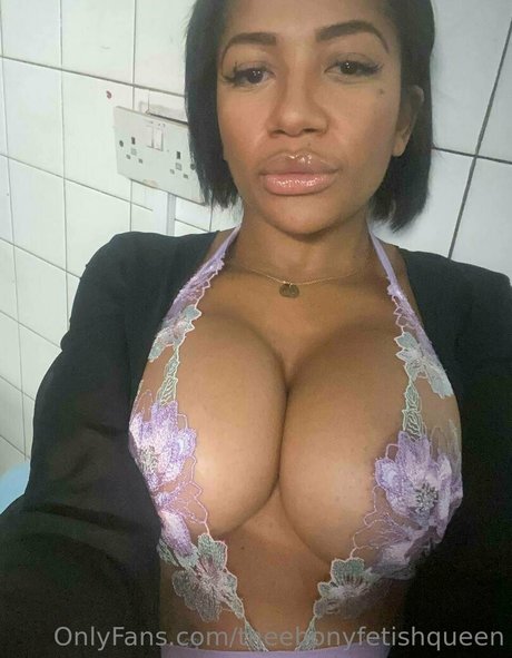 Photo nue de fuite OnlyFans de Theebonyfetishqueen