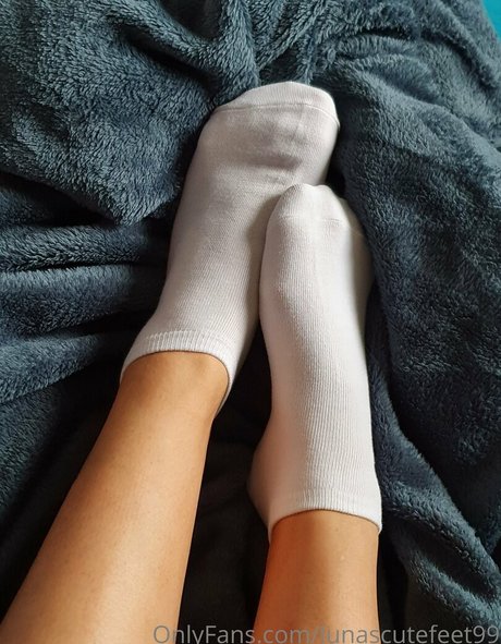 Photo nue de fuite OnlyFans de Lunascutefeet99