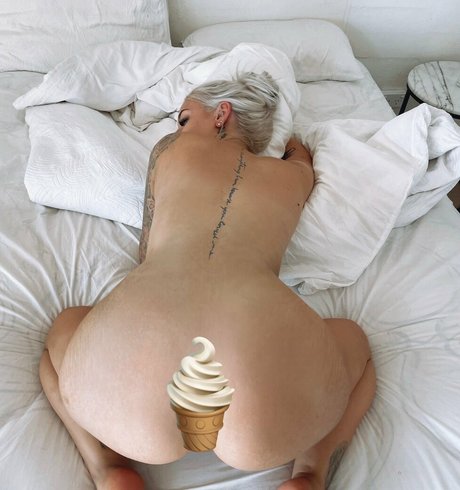 Photo nue de fuite OnlyFans de Emily Paul