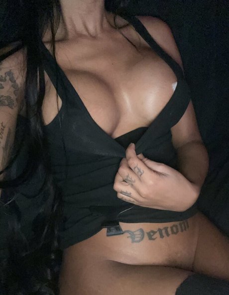 Photo nue de fuite OnlyFans de Yungsadistic