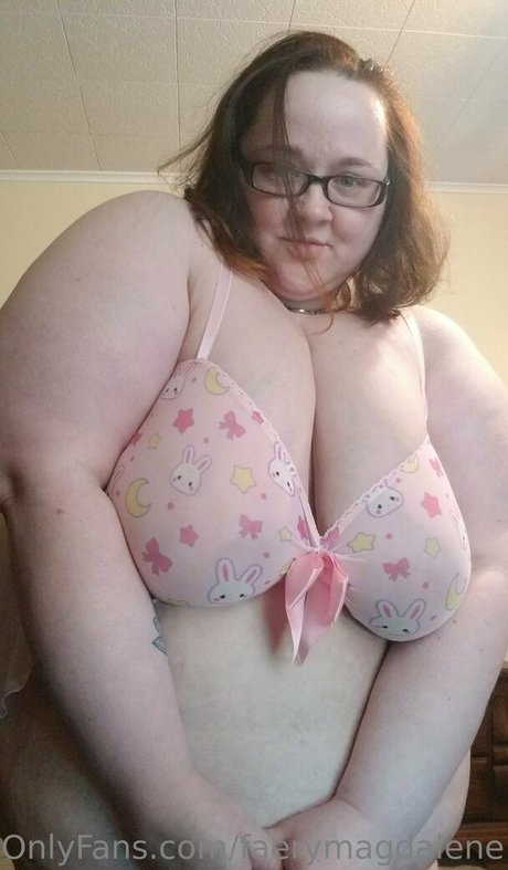 Photo nue de fuite OnlyFans de Faerymagdalene
