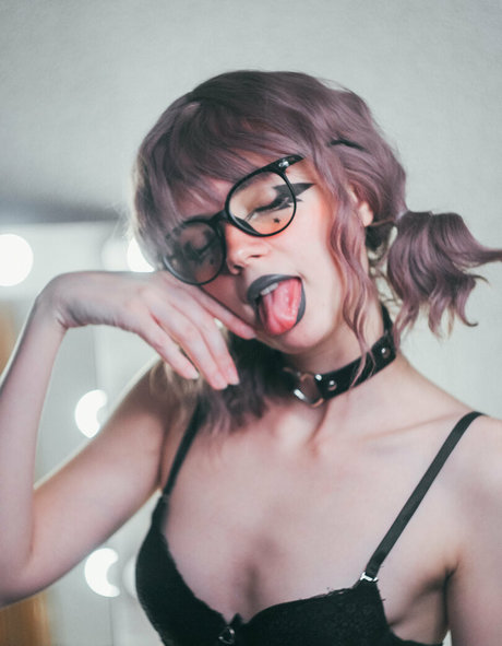 Photo nue de fuite OnlyFans de Averia
