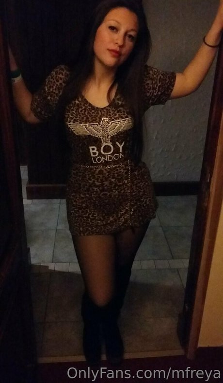 Photo nue de fuite OnlyFans de Mfreya