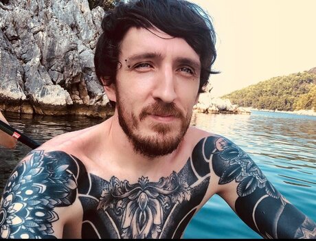 Photo nue de fuite OnlyFans de B4c4rdi
