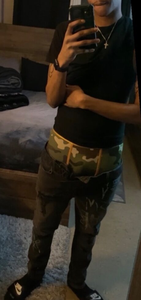 Photo nue de fuite OnlyFans de Joshua 
