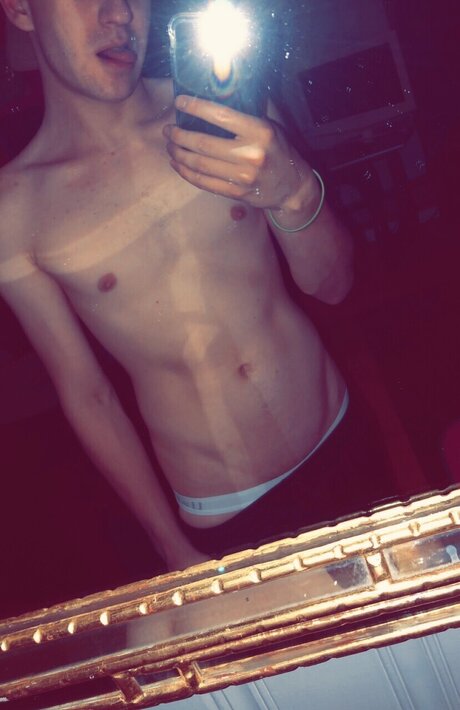 Photo nue de fuite OnlyFans de Fadeddragon6795