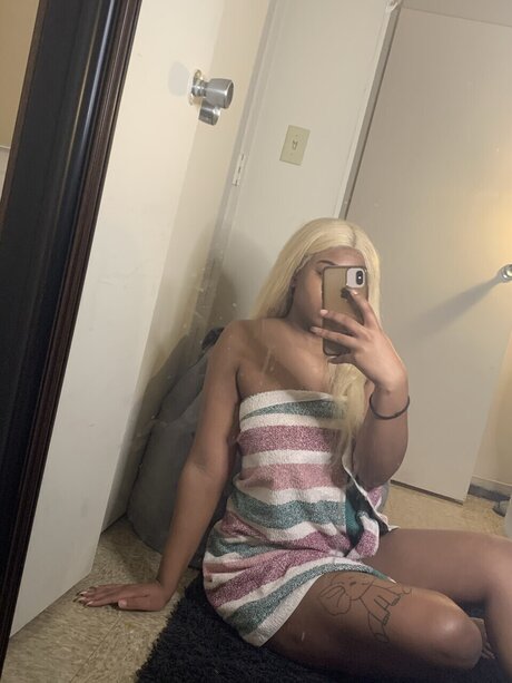 Photo nue de fuite OnlyFans de Nija