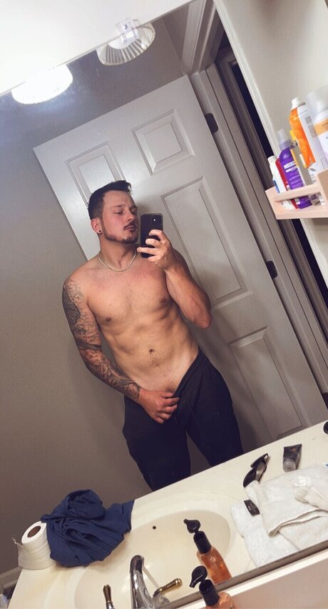 Photo nue de fuite OnlyFans de Brandon Dunn
