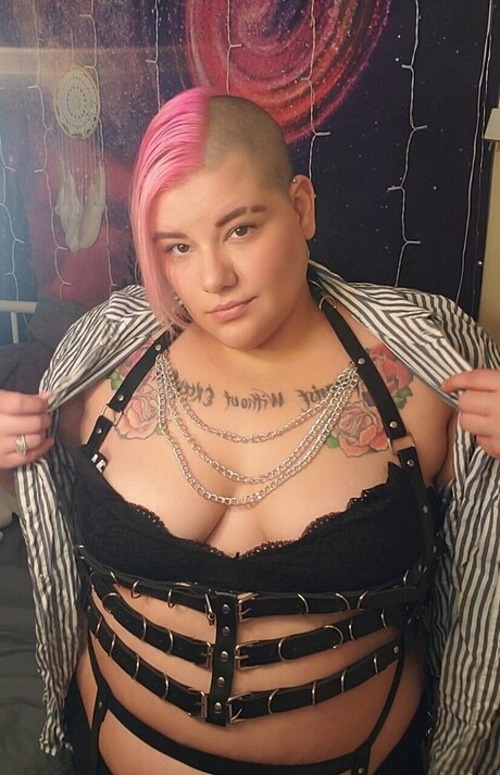 Photo nue de fuite OnlyFans de Kiki