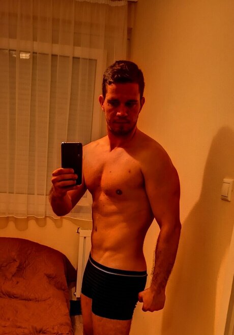Photo nue de fuite OnlyFans de Juliomontana