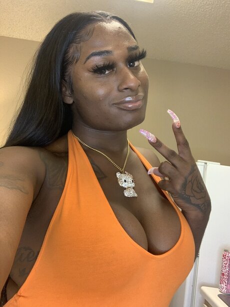 Photo nue de fuite OnlyFans de Tranny Shit
