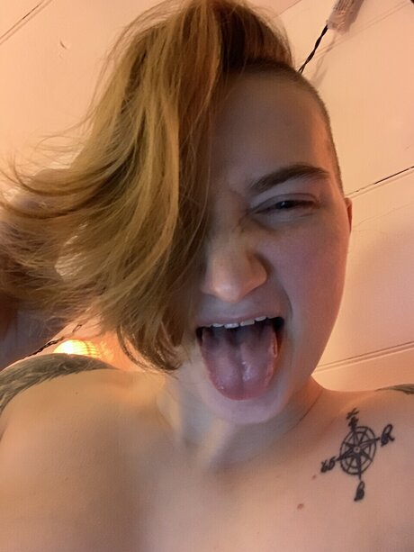 Photo nue de fuite OnlyFans de Dove