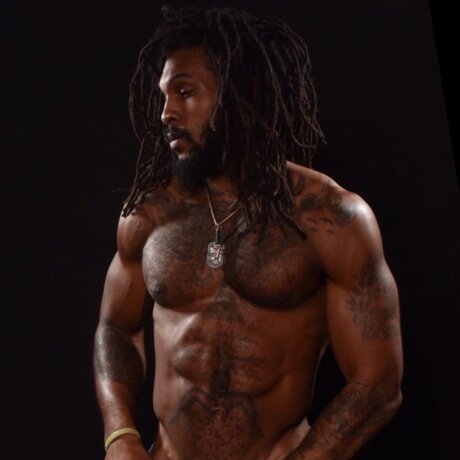 Photo nue de fuite OnlyFans de Tarzan386