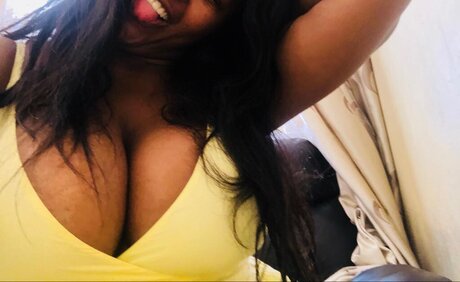 Photo nue de fuite OnlyFans de Lallie