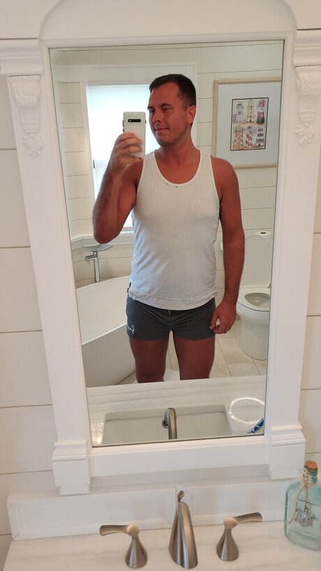 Photo nue de fuite OnlyFans de Jonathan