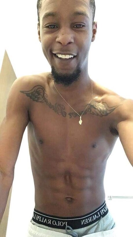 Photo nue de fuite OnlyFans de Lotsofmeat27
