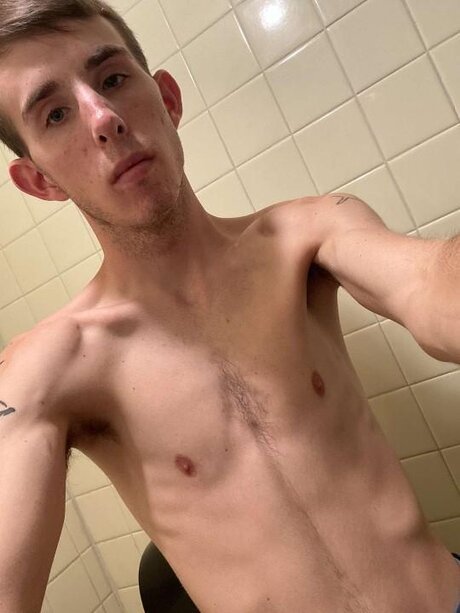 Photo nue de fuite OnlyFans de Dustin Tuckness