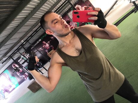 Photo nue de fuite OnlyFans de Enriquealvarez