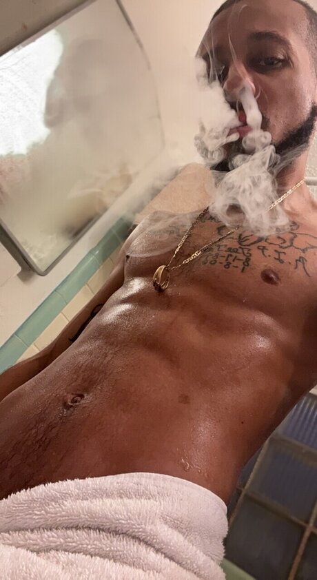 Photo nue de fuite OnlyFans de Mikey Playhouse