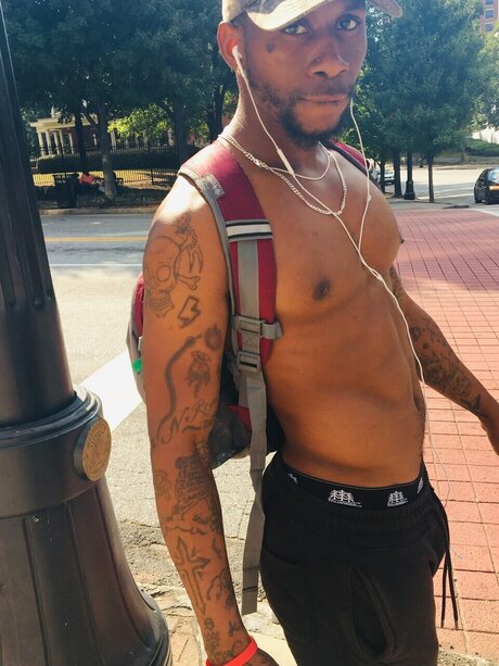 Photo nue de fuite OnlyFans de Rogerdhatz