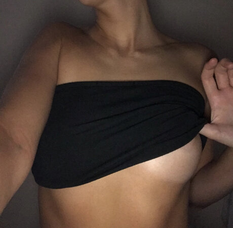 Photo nue de fuite OnlyFans de Kinkykitty