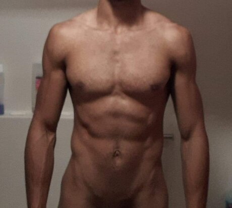 Photo nue de fuite OnlyFans de Daddydarronbbc