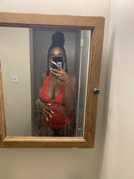 Photo nue de fuite OnlyFans de Explora