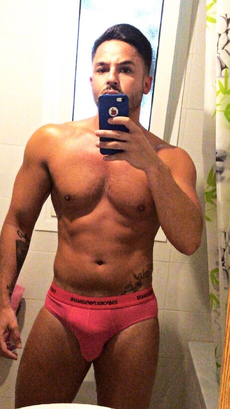 Photo nue de fuite OnlyFans de Adrianofarrapa