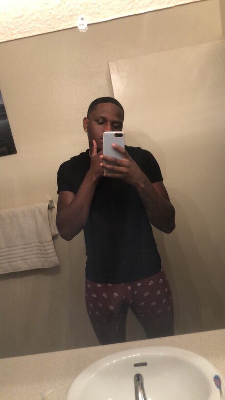 Photo nue de fuite OnlyFans de Newonlyfans