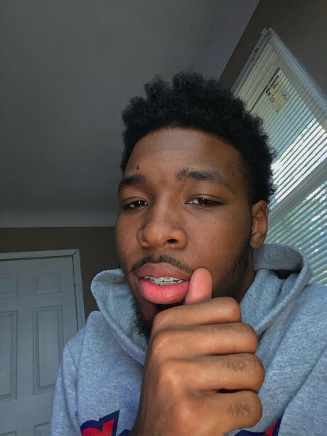 Photo nue de fuite OnlyFans de Luhkudah2x