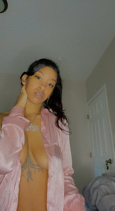 Photo nue de fuite OnlyFans de Gina