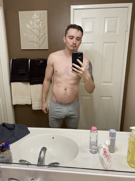 Photo nue de fuite OnlyFans de Jon
