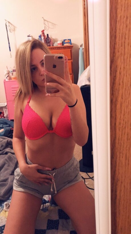 Photo nue de fuite OnlyFans de Lyssa Marie