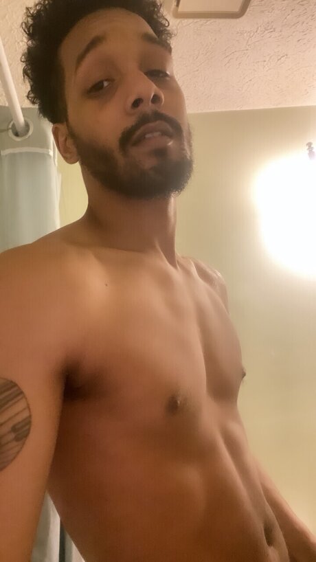Photo nue de fuite OnlyFans de Officialtjthekid