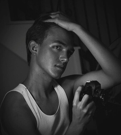 Photo nue de fuite OnlyFans de Dustin Nichols