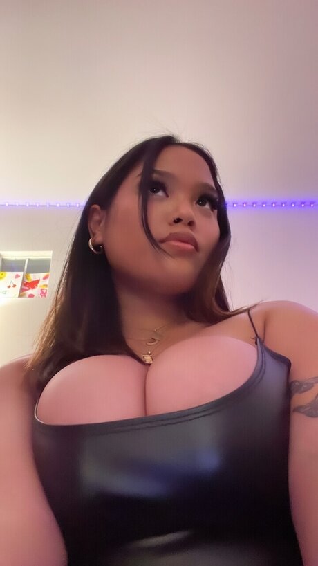 Photo nue de fuite OnlyFans de Gbaby