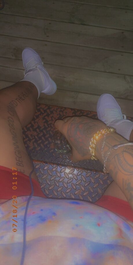Photo nue de fuite OnlyFans de Lookdontstare