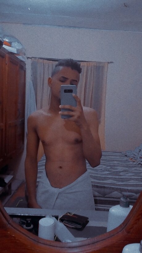 Photo nue de fuite OnlyFans de Lorenzo Junior Rodriguez