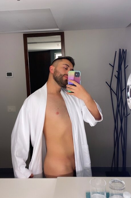 Photo nue de fuite OnlyFans de Camilo