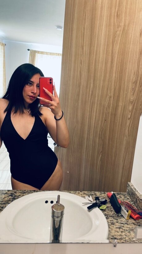 Photo nue de fuite OnlyFans de Sabrina Tovar