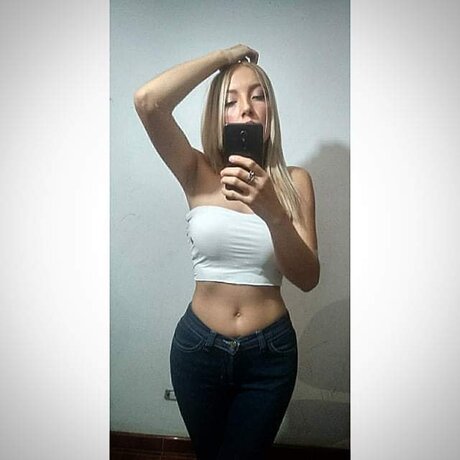 Photo nue de fuite OnlyFans de Emily Herrera