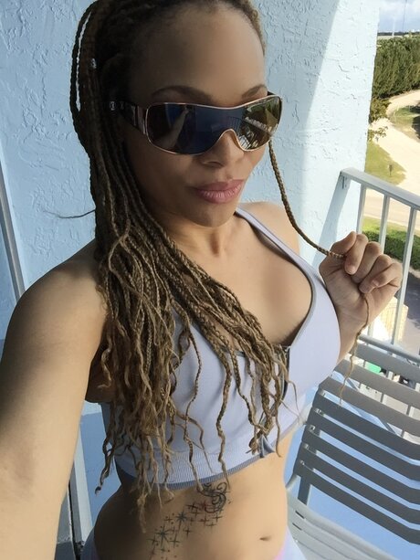 Photo nue de fuite OnlyFans de Blugem