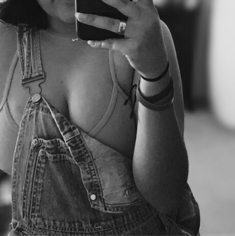 Photo nue de fuite OnlyFans de Angelina Rose