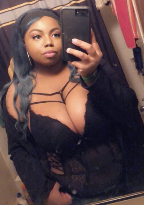 Photo nue de fuite OnlyFans de Jade Murrae